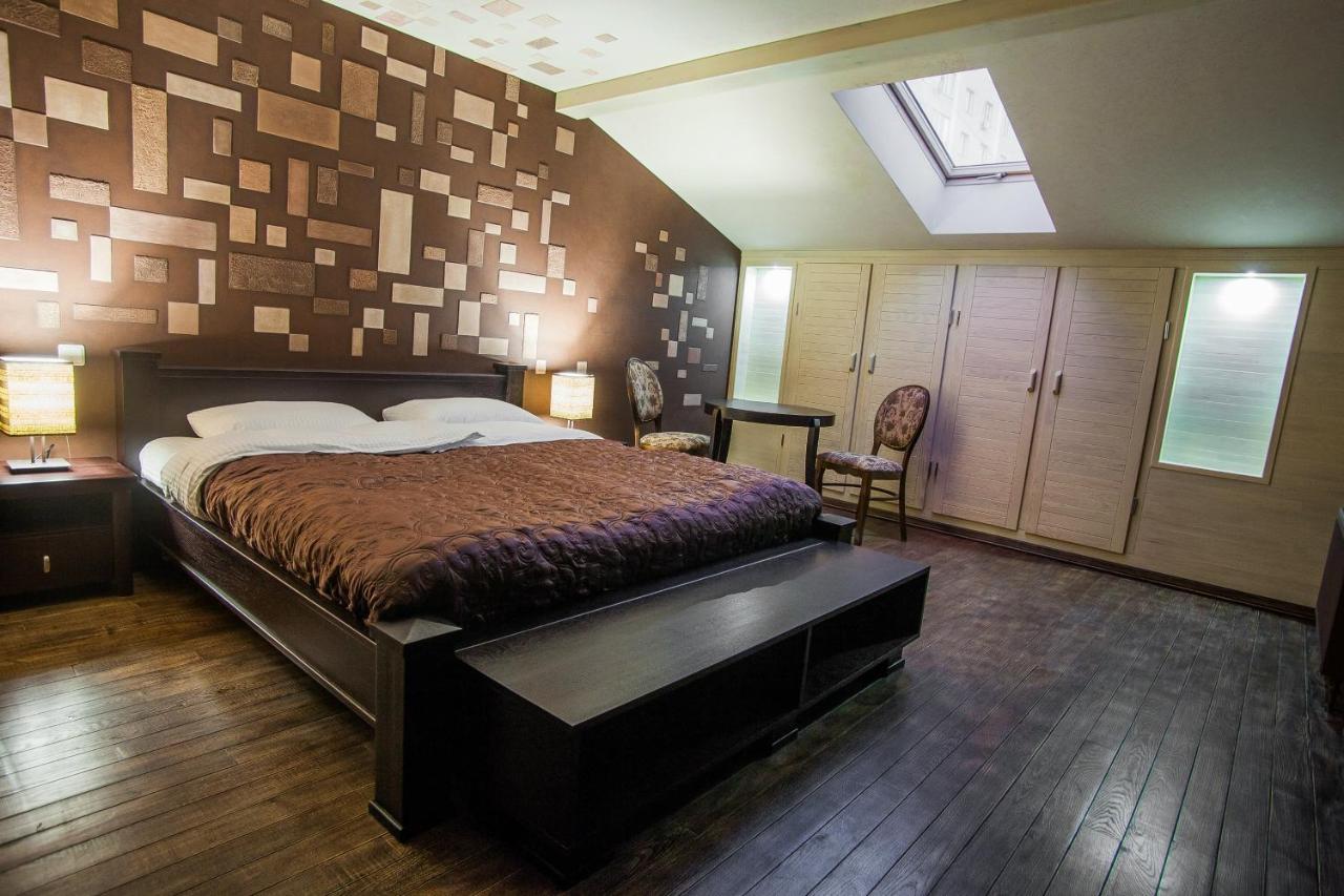 Pieno Piano Hotel Rivne Luaran gambar