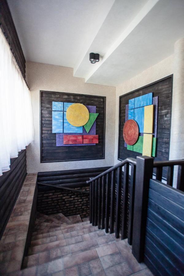 Pieno Piano Hotel Rivne Luaran gambar