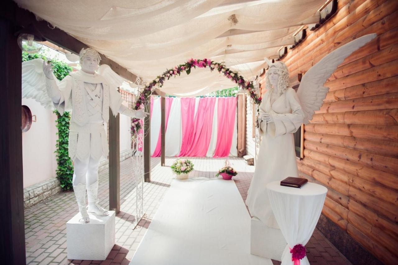 Pieno Piano Hotel Rivne Luaran gambar