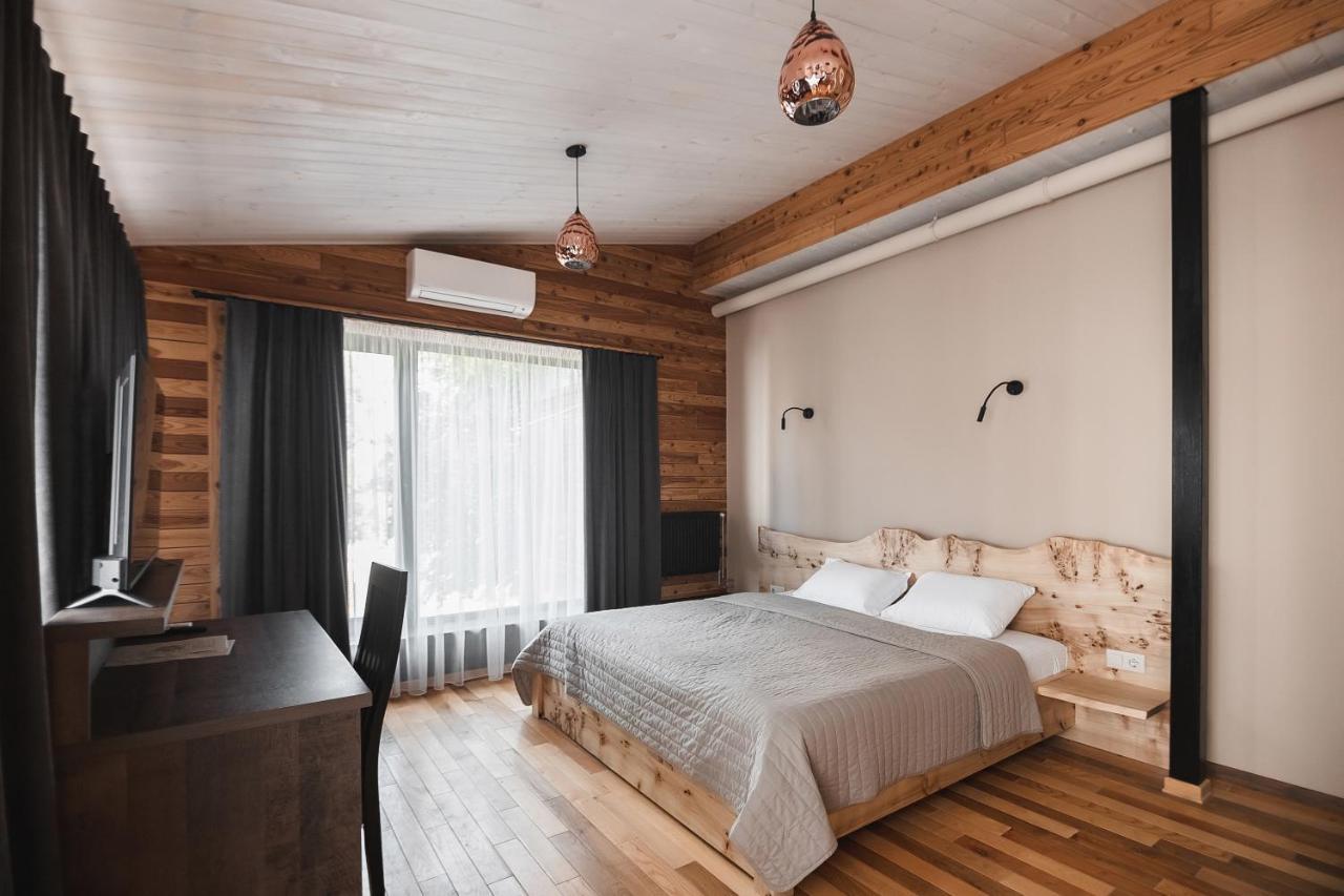Pieno Piano Hotel Rivne Luaran gambar