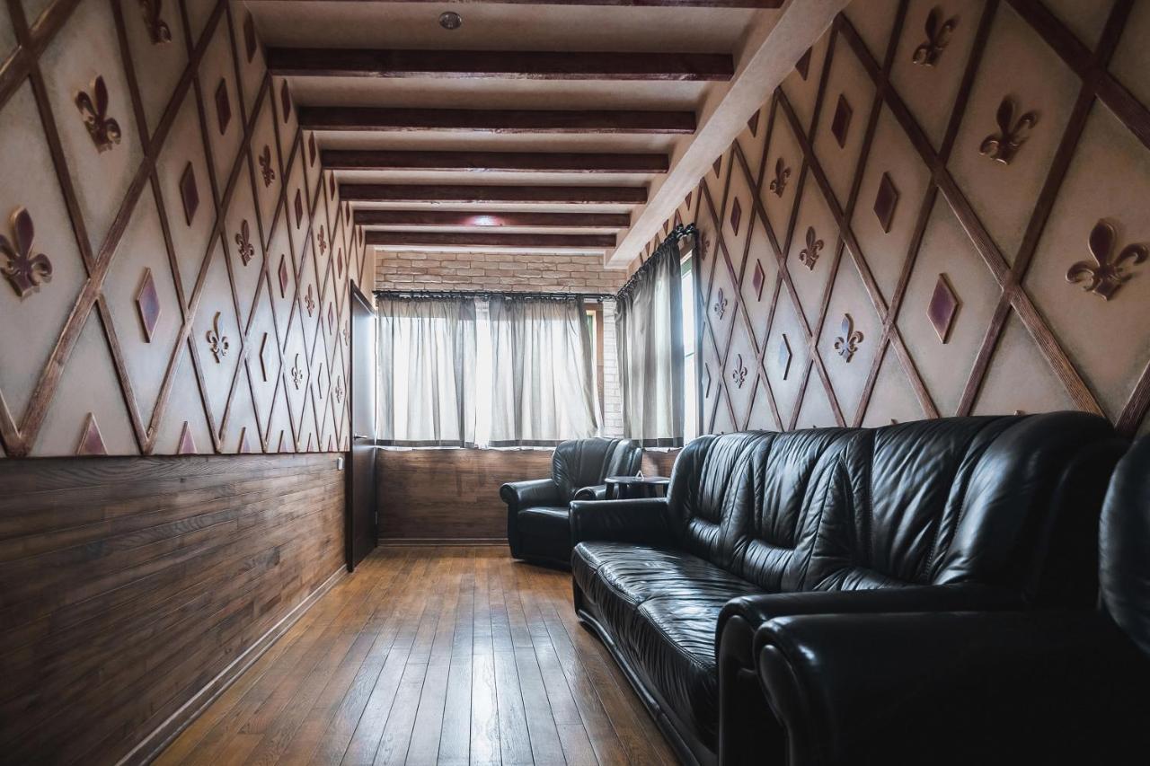Pieno Piano Hotel Rivne Luaran gambar