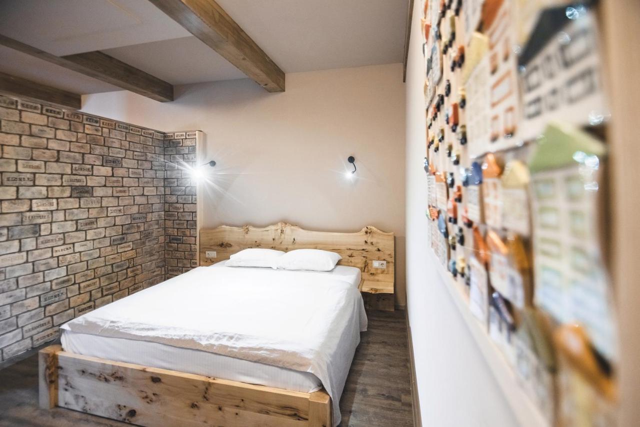 Pieno Piano Hotel Rivne Luaran gambar