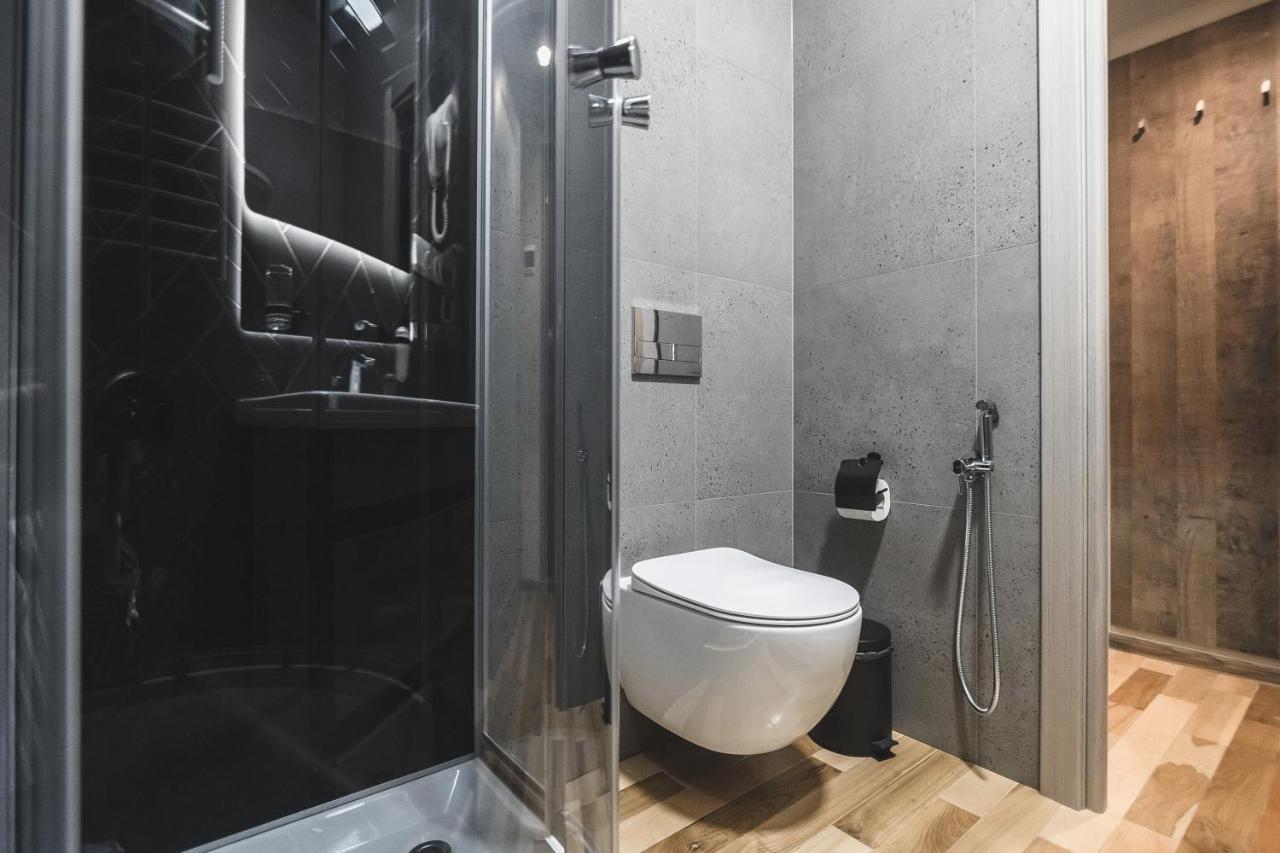 Pieno Piano Hotel Rivne Luaran gambar